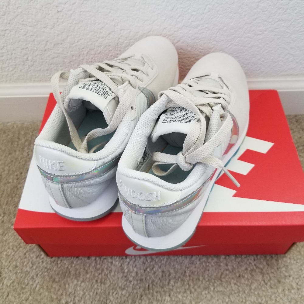 Nike Pre-Love O.X. Women's Shoe size 6.5 brand new - Picture 2 of 8
